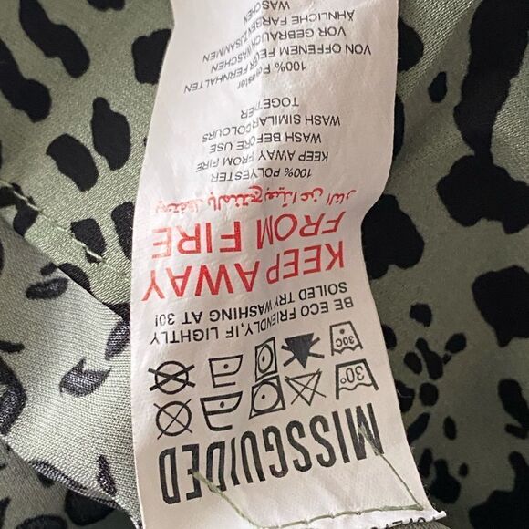 Misguided Green Animal Print Surplice Ruffle Dress. Size 6. - Picture 12 of 12